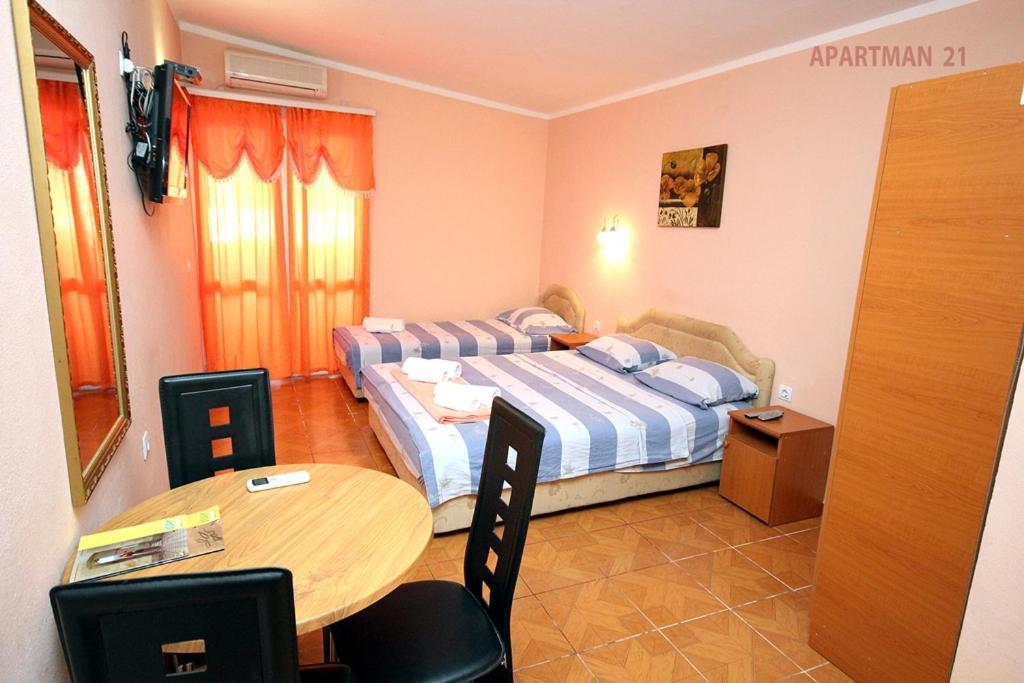 Apartments Kojic Bar Habitación foto